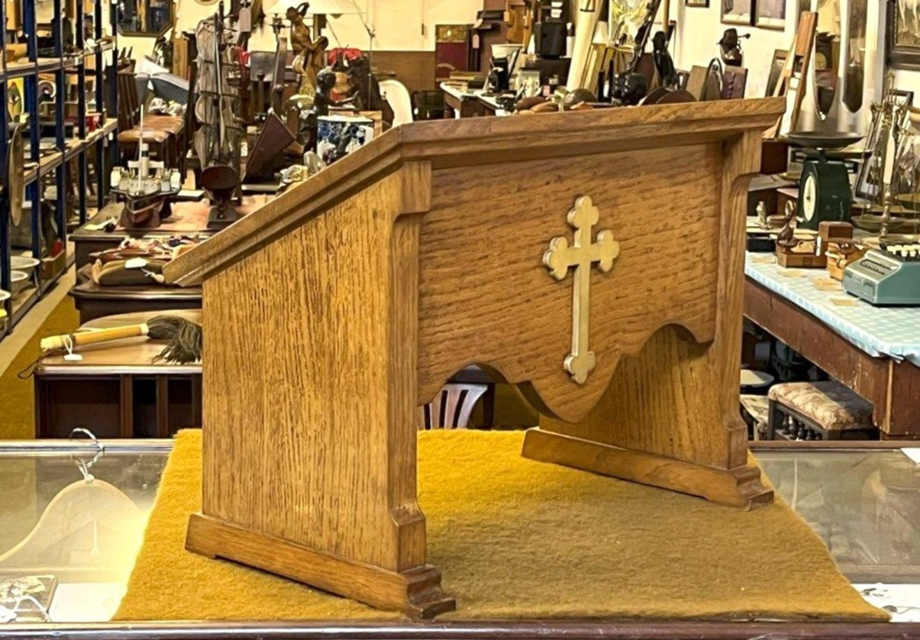 Vintage Scottish Oak Church Bible Stand / Book Rest