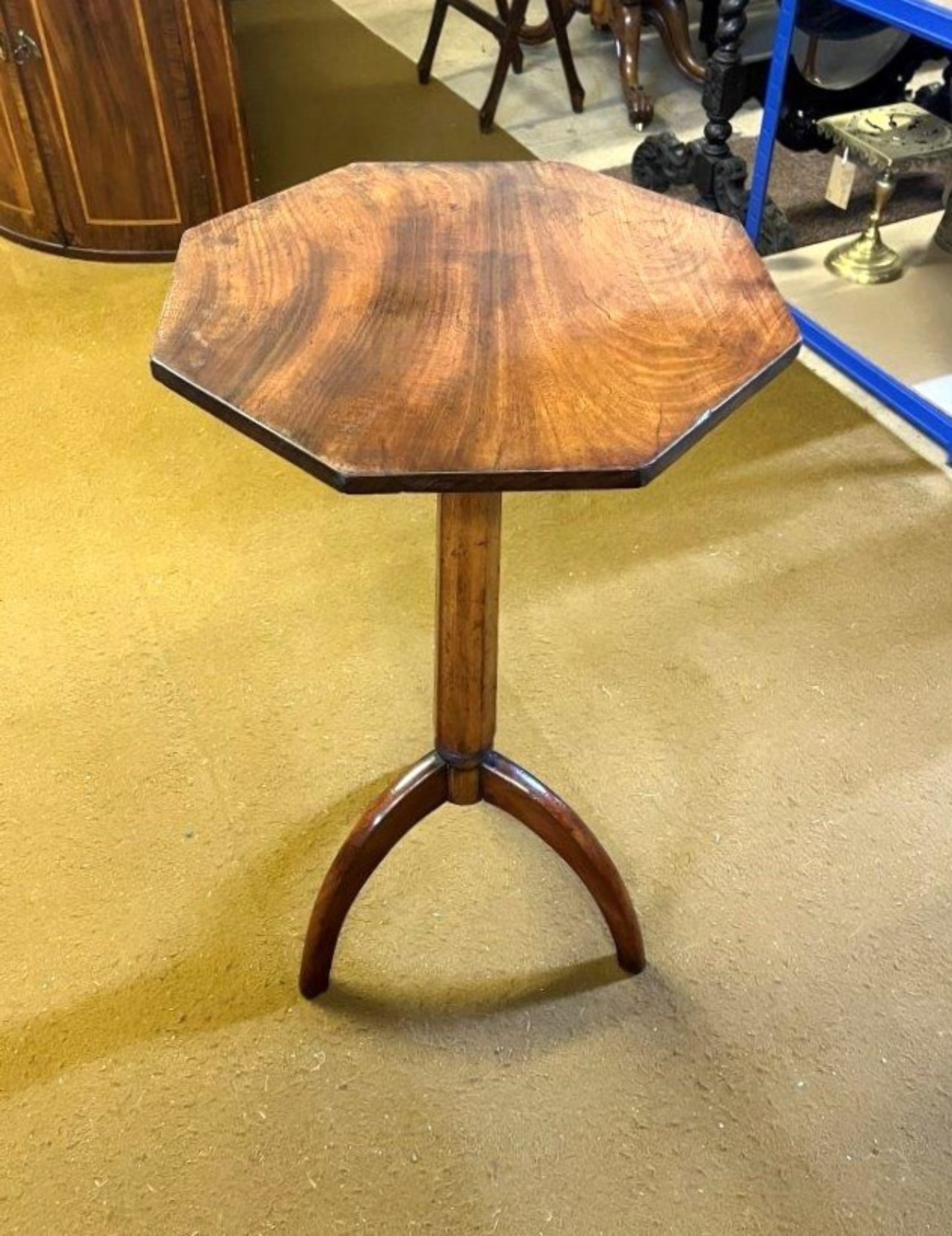 Regency Octagonal Figured Mahogany Tripod Wine / Lamp Table