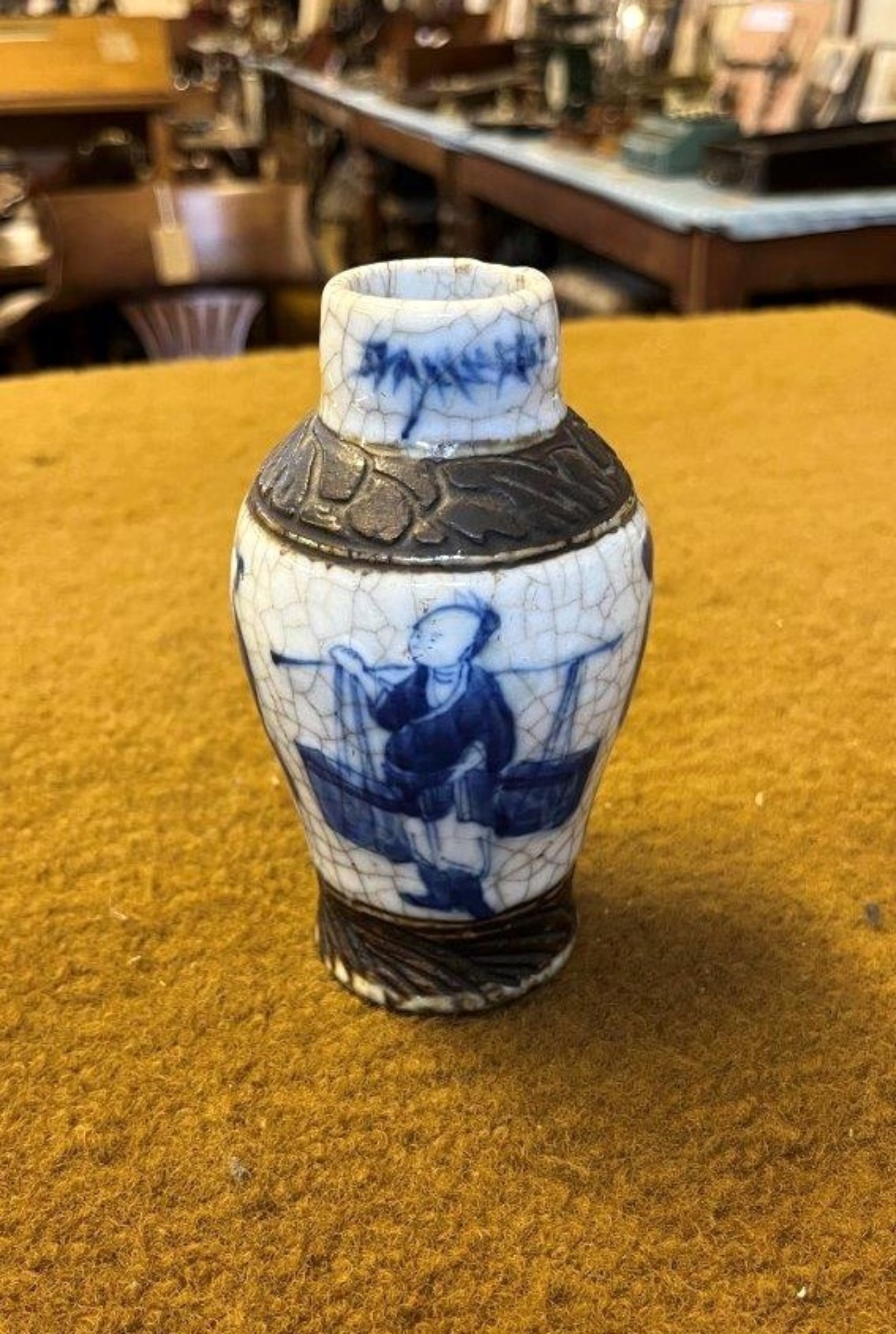 Antique Blue White Chinese Crackle Glaze Vase Brown Chenghua Nian Zhi Mark