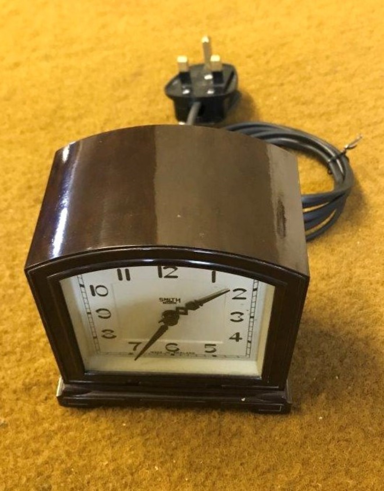 Vintage Smith Sectric Electric Bakelite Alarm Clock