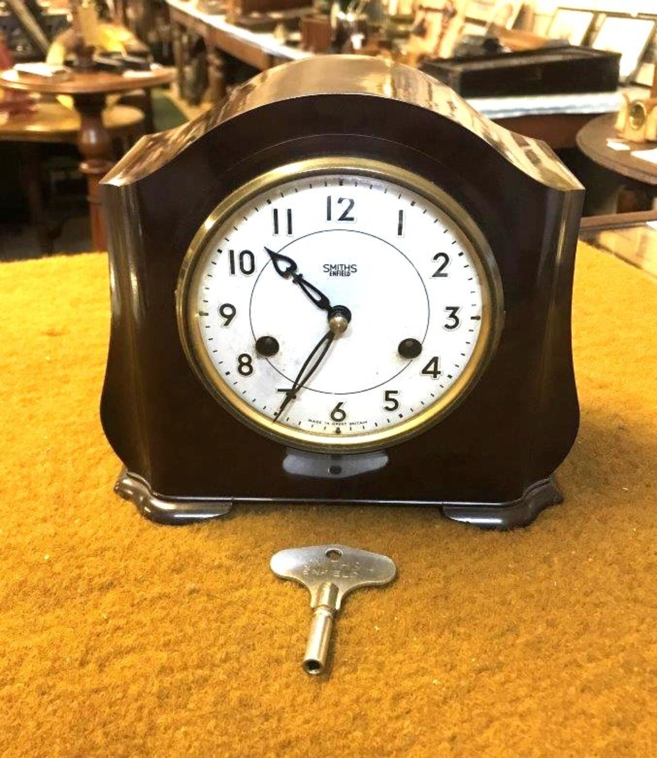 Vintage Smiths Enfield Bakelite Mantle Clock