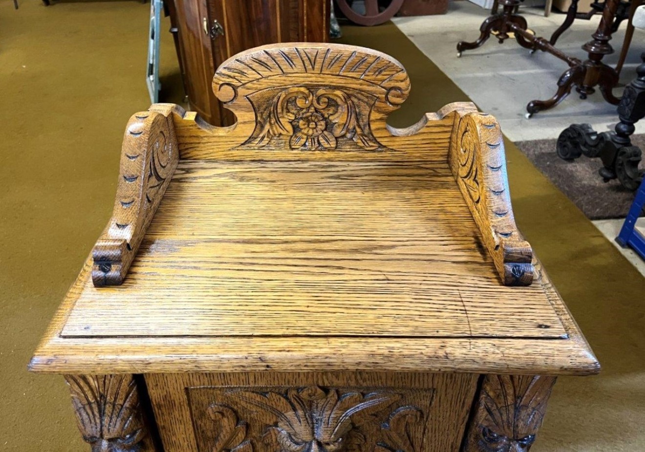 Victorian Gothic Revival Carved Oak Purdonium