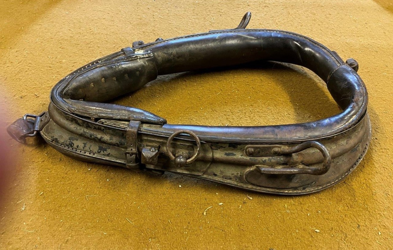 Vintage Horse Driving Harness Collar