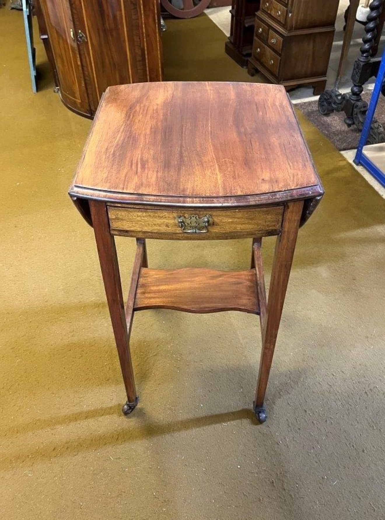 Edwardian Mahogany Oval Drop Leaf Occasional Table