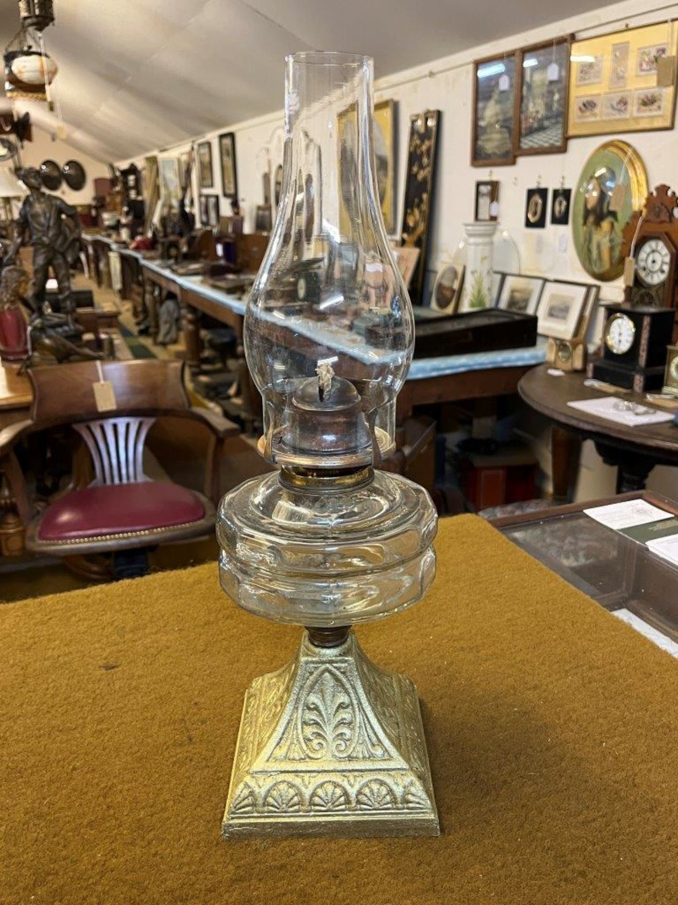 Victorian Gilt Cast Iron Pyramid Based Oil Lamp