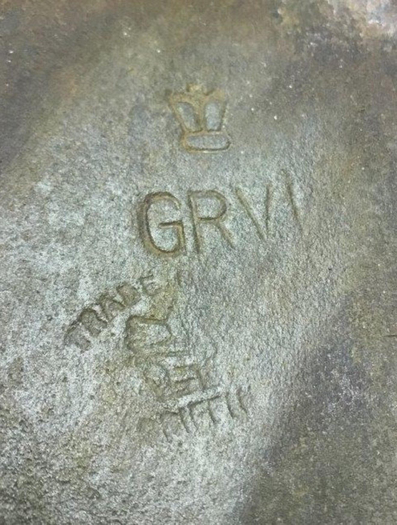 WW2 Cast Iron Shovel Marked GRVI below Crown with Griffin Trade Mark