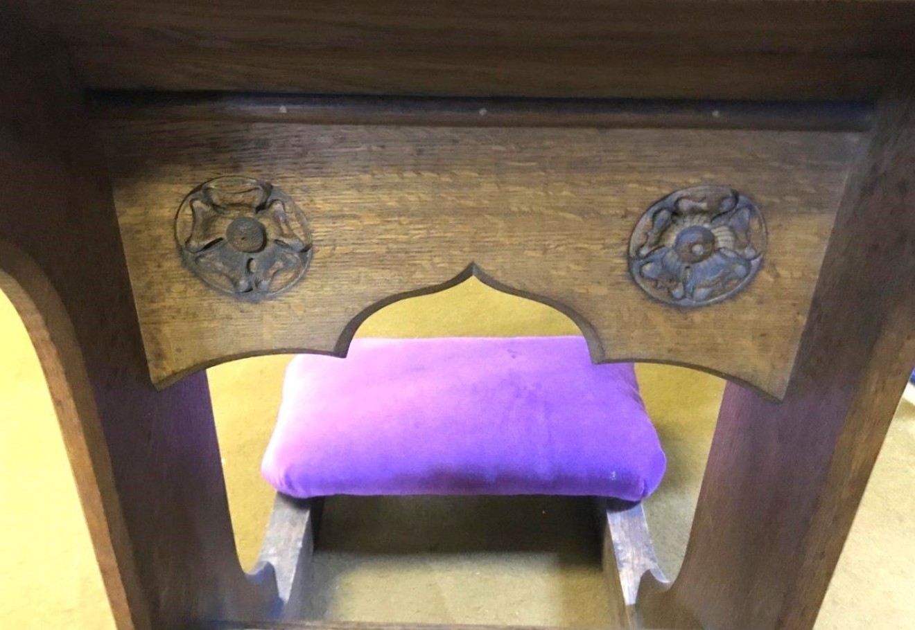 Antique Oak Kneeling Prayer Stool Carved Flowers on Front Panel   Brass Plaque Inscribed "In Memoriam Admiral McAlpine Sept-21st 1923 and Beeza McAlpine Oct-4th 1923"