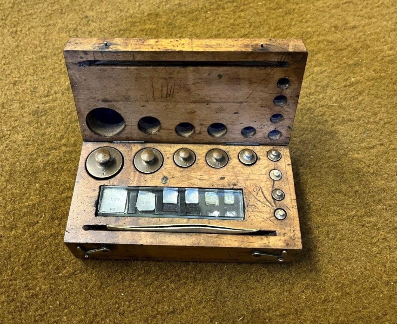 Vintage Set of Graduated Metric Weights by Thomson, Skinner & Hamilton Glasgow