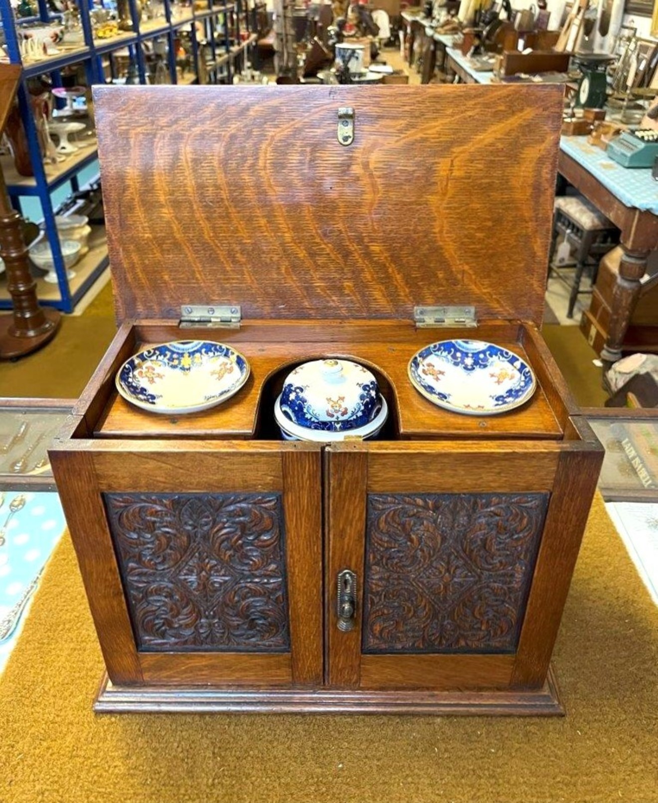 Edwardian Oak Smoker's Cabinet with Ornate Carved Door Panels and Original Ceramic Tobacco Jar and Dishes b