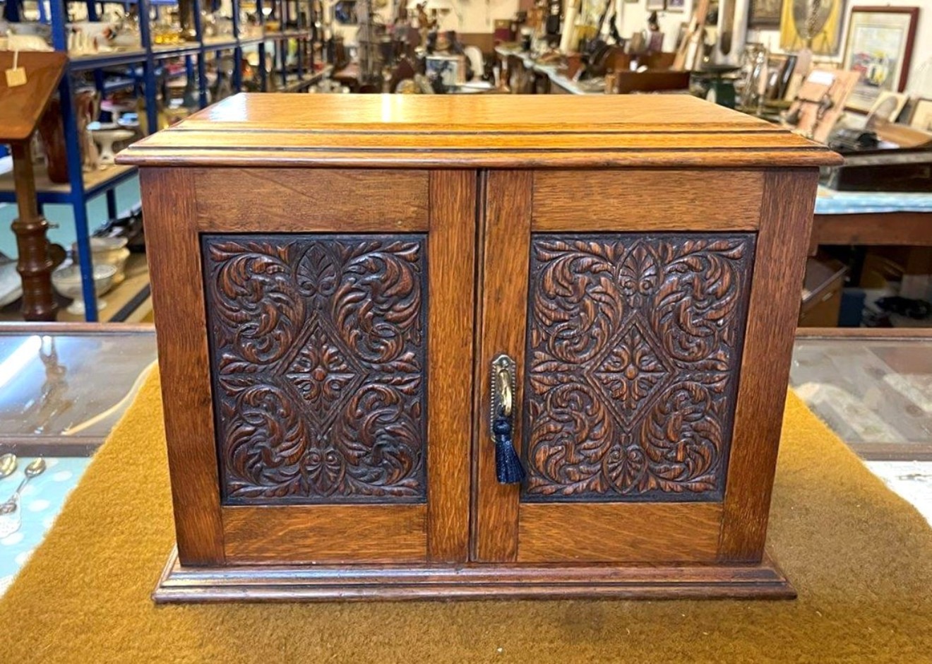 Edwardian Oak Smoker's Cabinet with Ornate Carved Door Panels and Original Ceramic Tobacco Jar and Dishes b