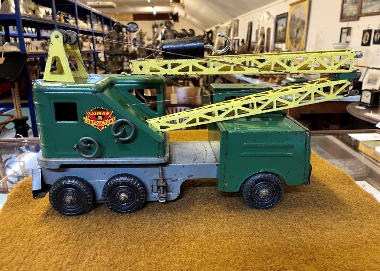 Vintage Lumar Contractors Powerhouse Tin Plate Model Crane