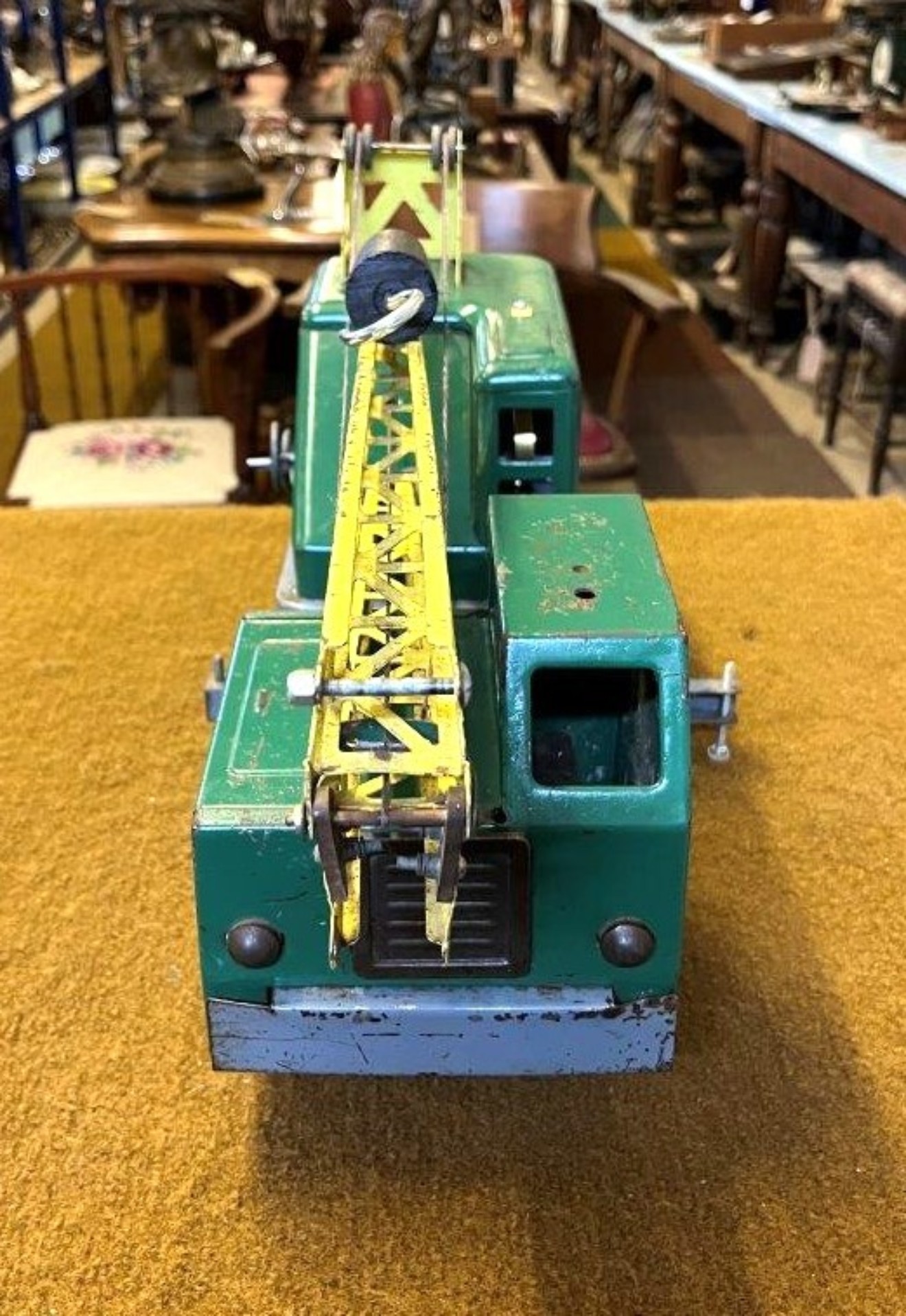 Vintage Lumar Contractors Powerhouse Tin Plate Model Crane