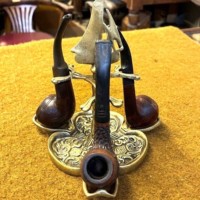 Antique Brass Desktop Pipe Stand Nautical Design complete with 3 Briar Pipes