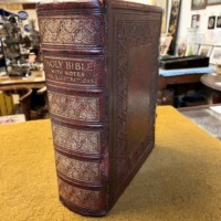 Victorian Family Bible with Full Exposition and Notes and Numerous Illustrative Engravings by The Rev John Brown