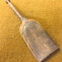 WW2 Cast Iron Shovel Marked GRVI below Crown with Griffin Trade Mark