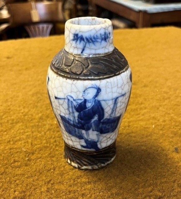 Antique Blue White Chinese Crackle Glaze Vase Brown Chenghua Nian Zhi Mark