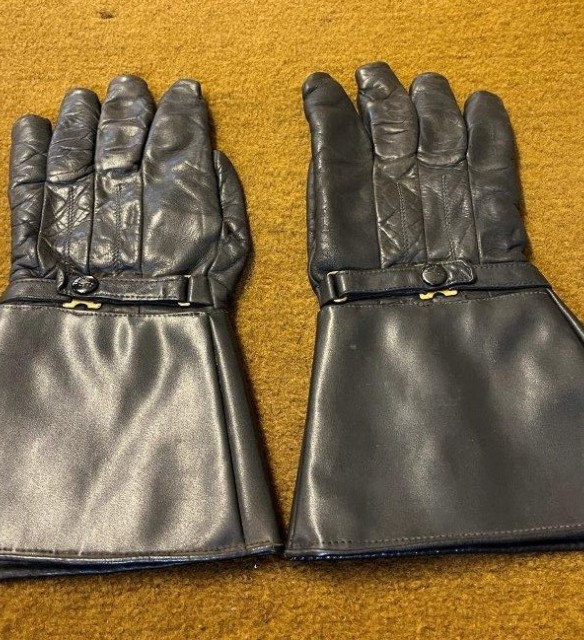 Vintage Motorcycle Gauntlets English Made Brand Black Leather Wool Lined