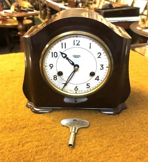 Vintage Smiths Enfield Bakelite Mantle Clock