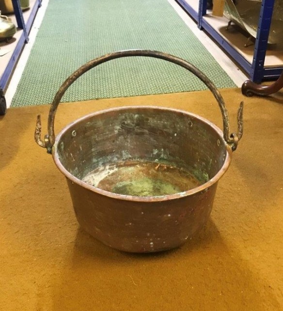 Victorian Large Hammered Copper Cooking Pot