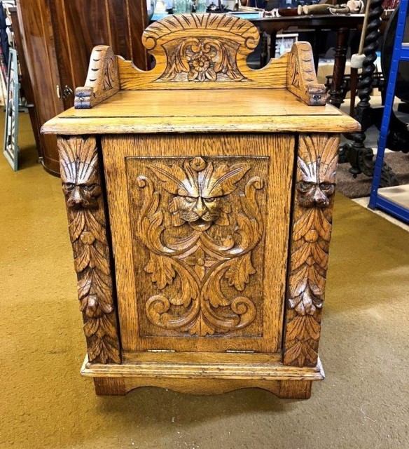 Victorian Gothic Revival Carved Oak Purdonium