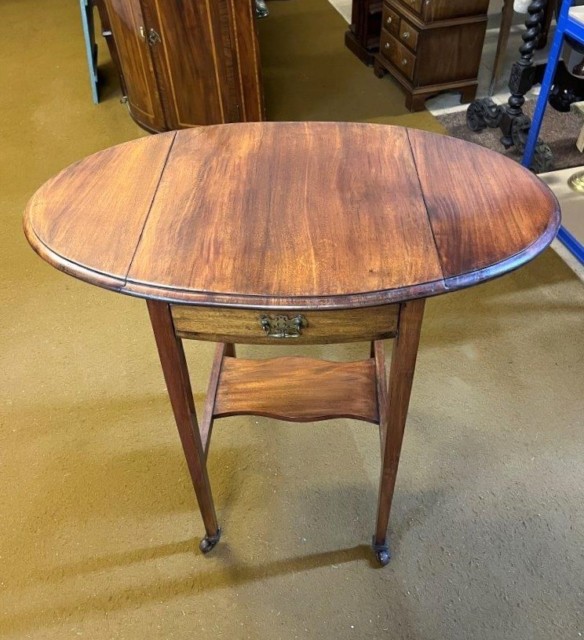 Edwardian Mahogany Oval Drop Leaf Occasional Table